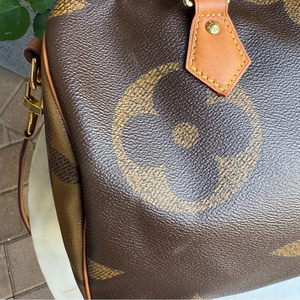 Louis Vuitton Reverse Giant Monogram Speedy Bandouliere 30 - Picture 5 of 16